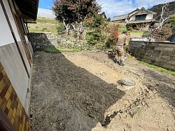 木津　離れトイレ、風呂、人力解体